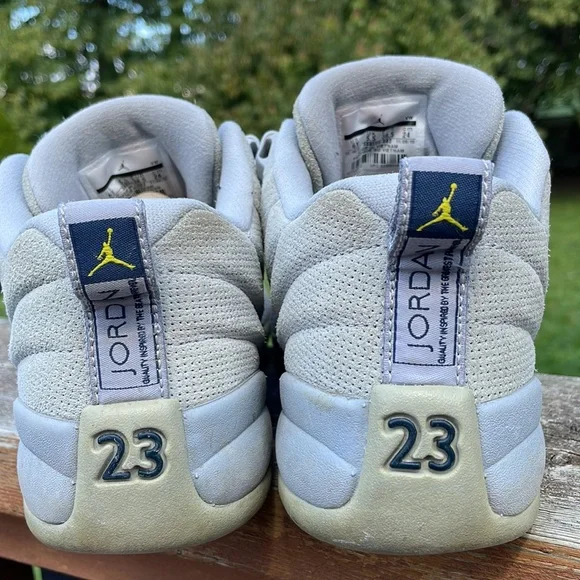 Jordan 12 Wolf Grey Low - Picture 4 of 8
